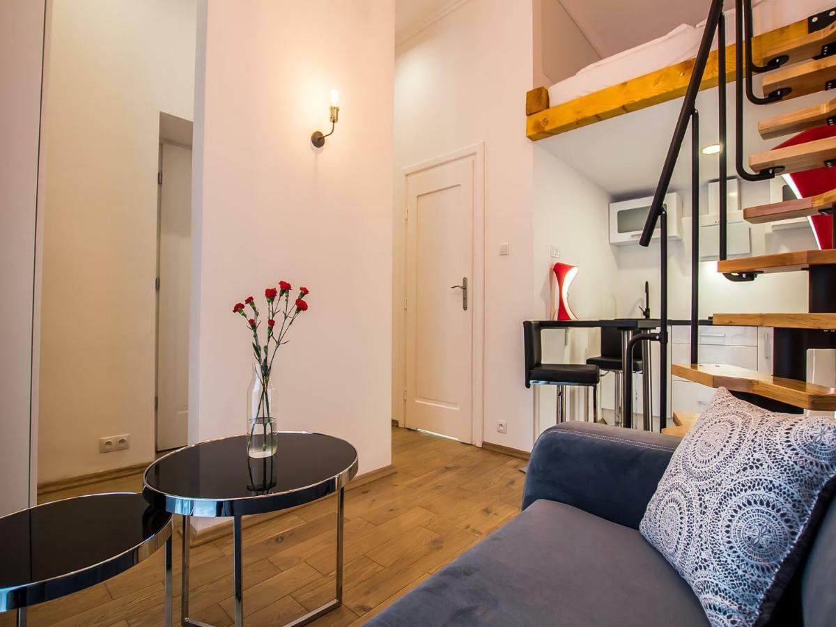 Apartments Zwierzyniecka A4You Krasków Eksteriør bilde