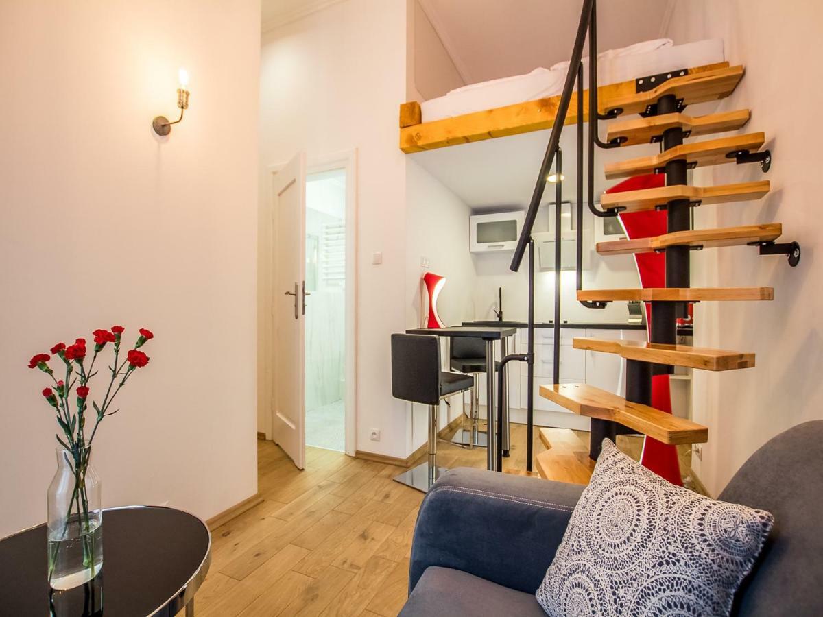 Apartments Zwierzyniecka A4You Krasków Eksteriør bilde
