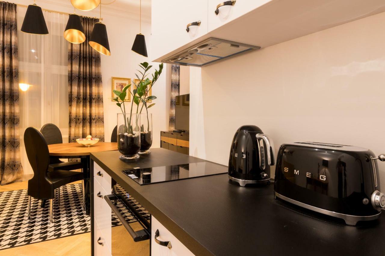 Apartments Zwierzyniecka A4You Krasków Eksteriør bilde