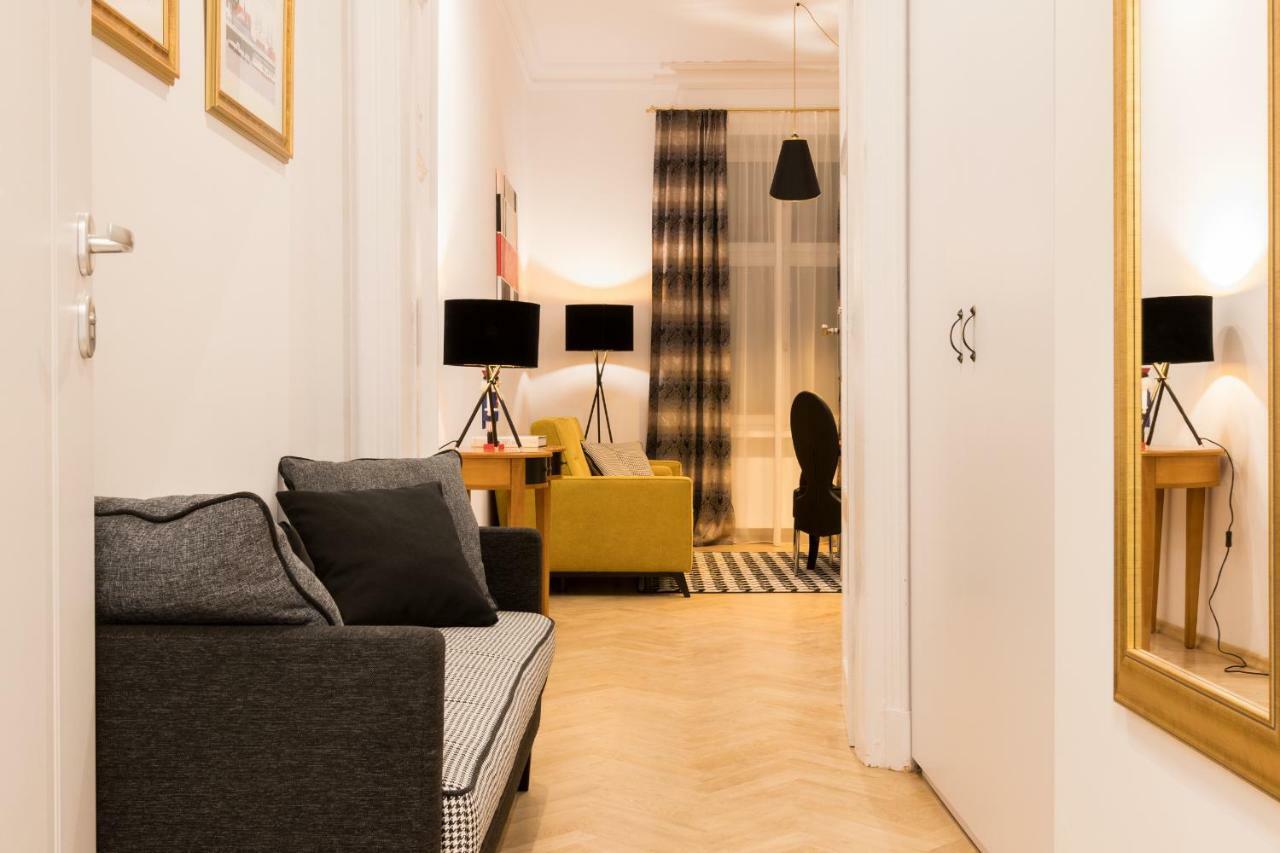 Apartments Zwierzyniecka A4You Krasków Eksteriør bilde