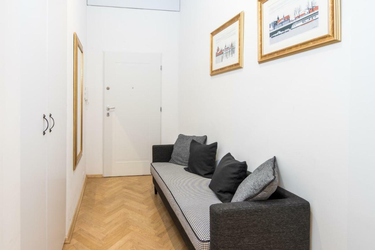 Apartments Zwierzyniecka A4You Krasków Eksteriør bilde