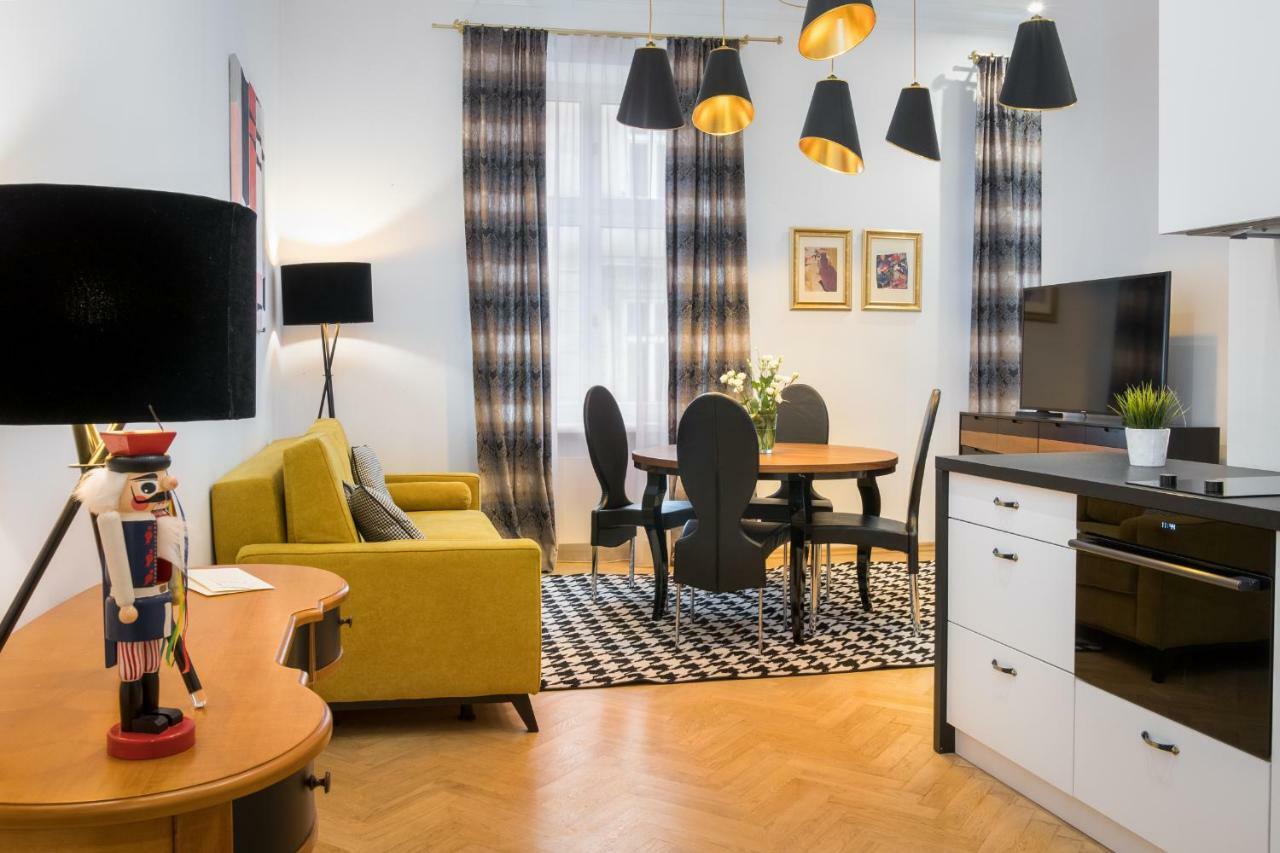 Apartments Zwierzyniecka A4You Krasków Eksteriør bilde